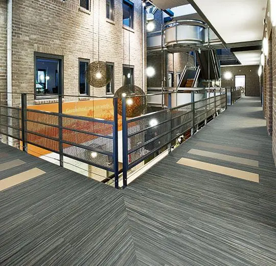 marmoleum modular – t5237 black sheep