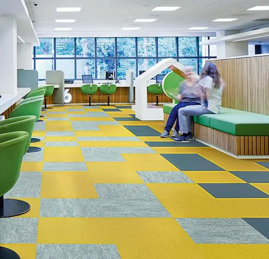 marmoleum modular – t3358 petrol