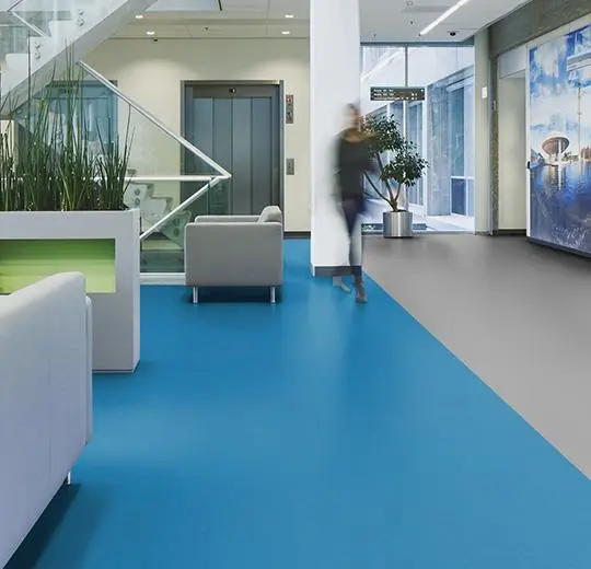 marmoleum solid – 3645 Neptune blue