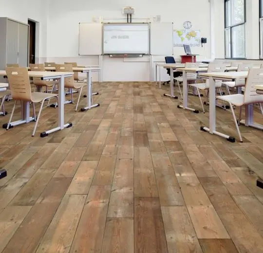 flotex vision naturals – 010002 reclaimed pine